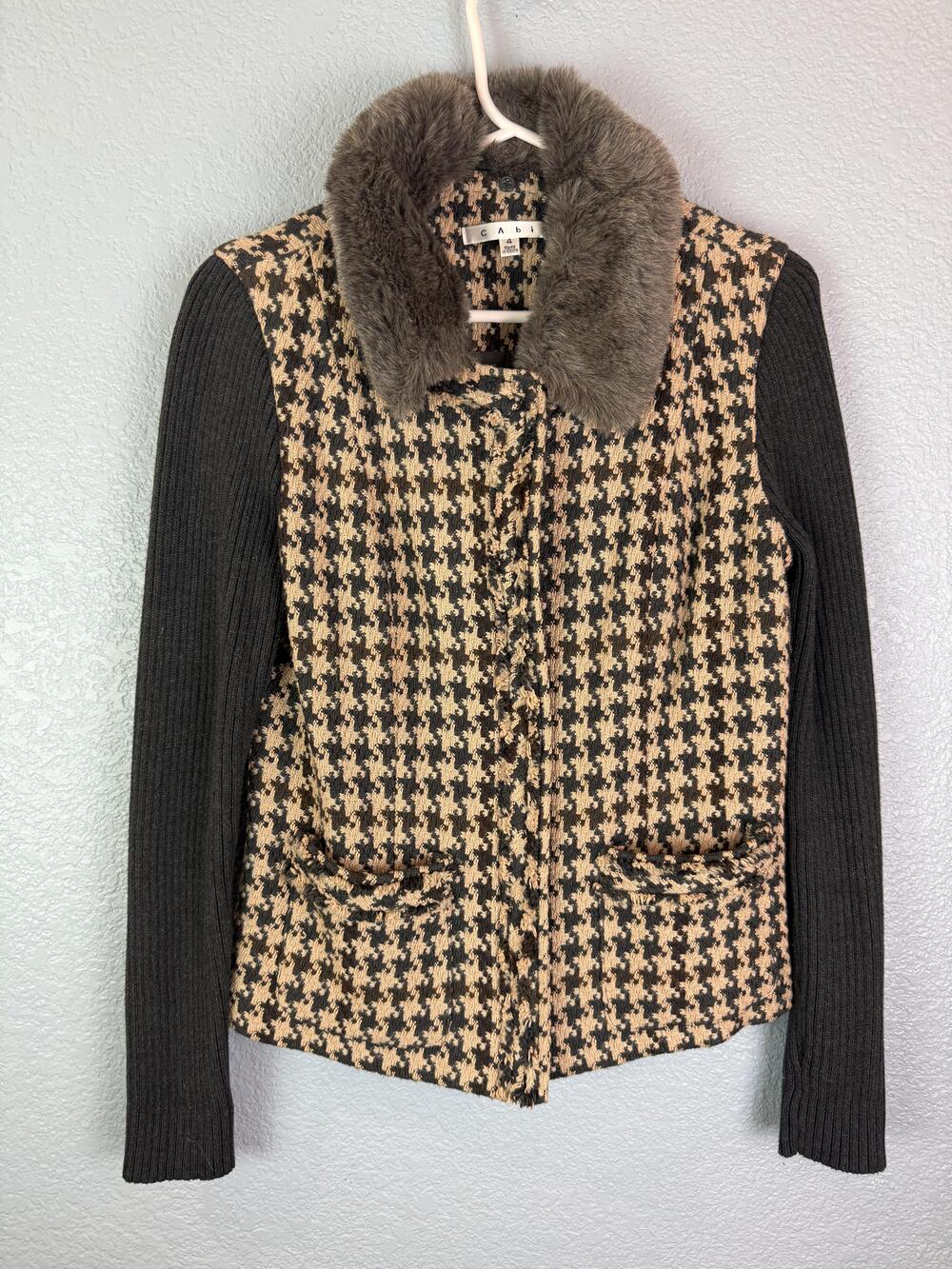 Cabi Jacket Womens 4 Houndstooth Faux Fur Collar Knit Sleeve Cozy Zip Up Blazer